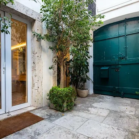 Camoes Art House Δωμάτια σε οικογενειακή κατοικία